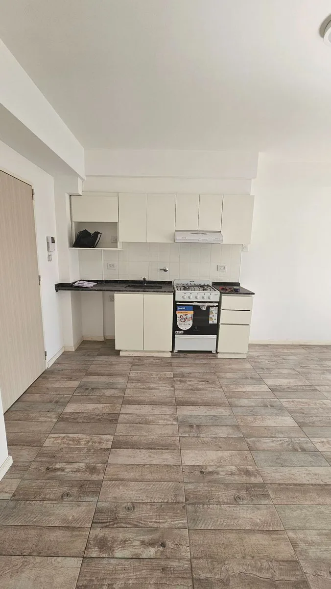 Alquiler Monoambiente a estrenar con balcón al fte foto 4