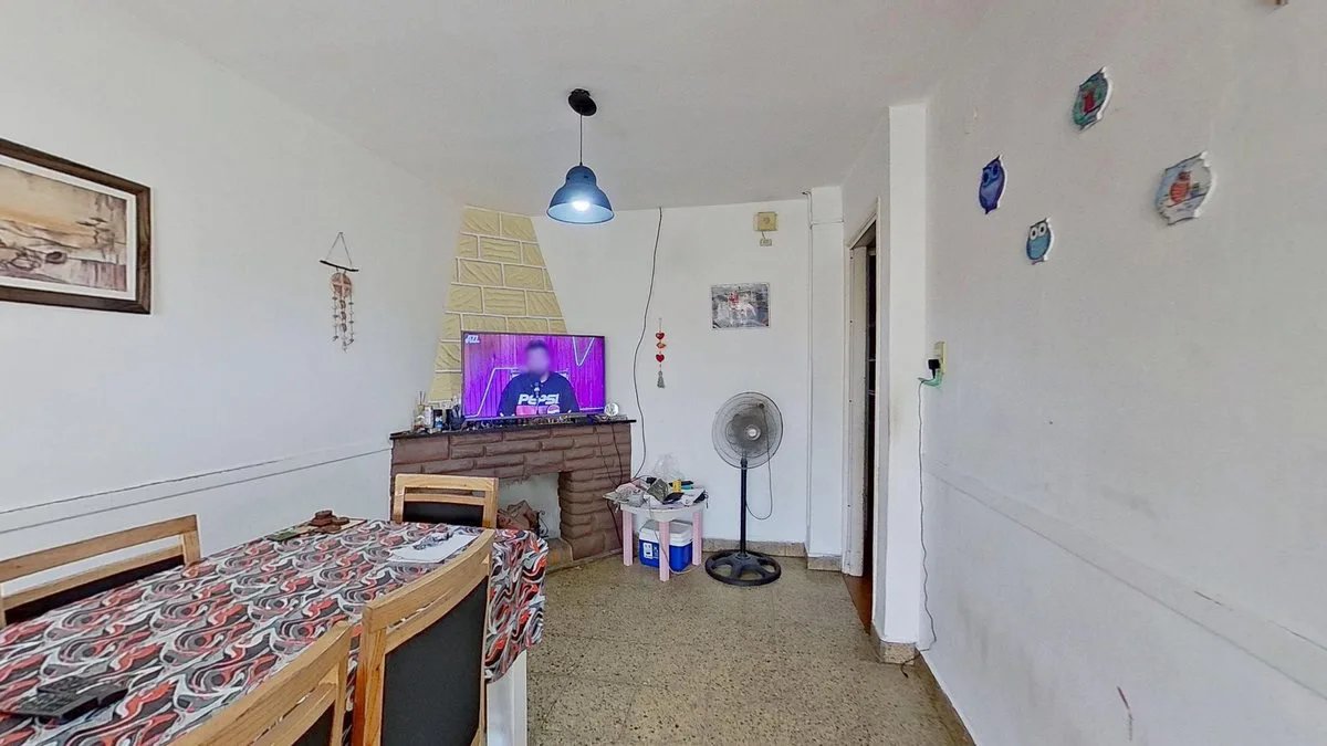 Venta Amplia Casa 4 ambientes C/cochera San Justo foto 5