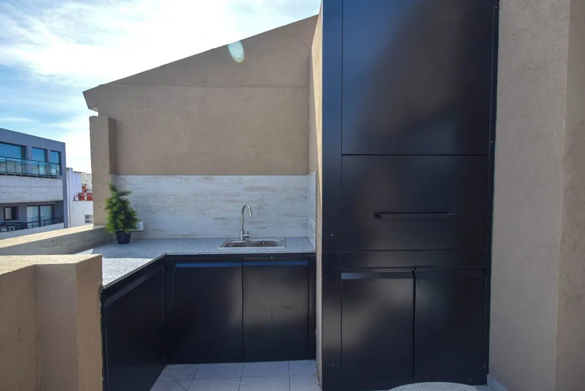 3 AMBIENTES TERRAZA PRIVADA-RECICLADO AL FRENTE foto 2