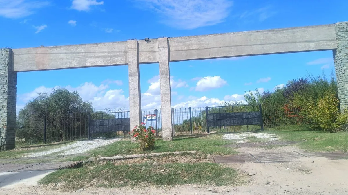 Excelente lote B privado en Maipu!
