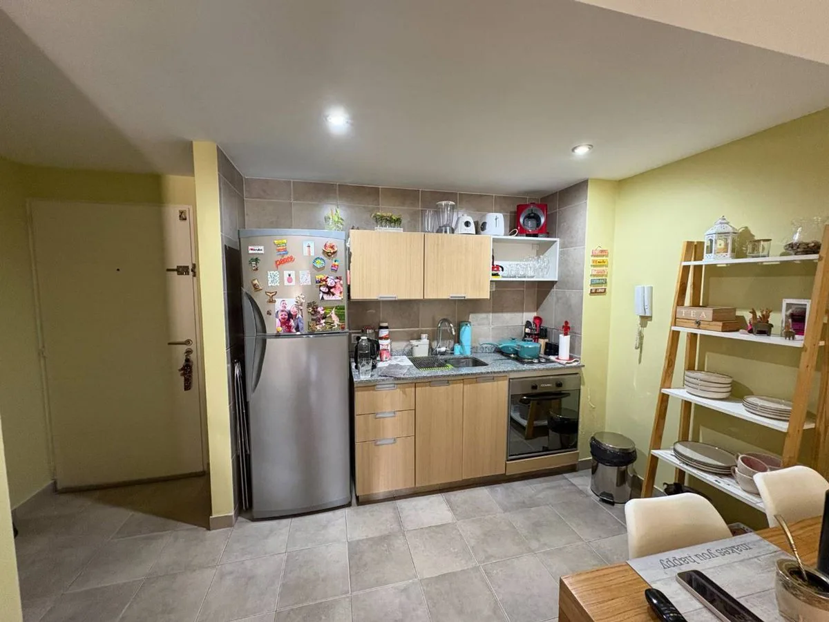 Monoambiente dividido en venta - Luminoso foto 2
