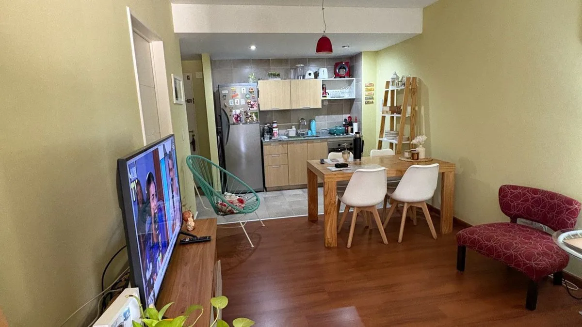 Monoambiente dividido en venta - Luminoso foto 4