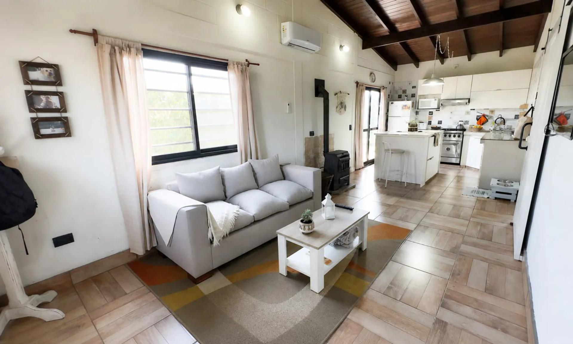 VENTA - CASA A UNA CUADRA DEL MAR foto 4