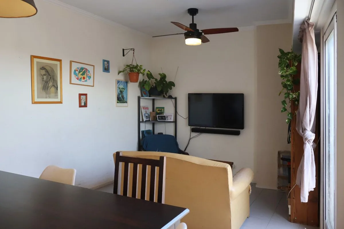 VENTA DPTO  3 AMB C/DEPENDENCIA - MONTE CASTRO foto 2