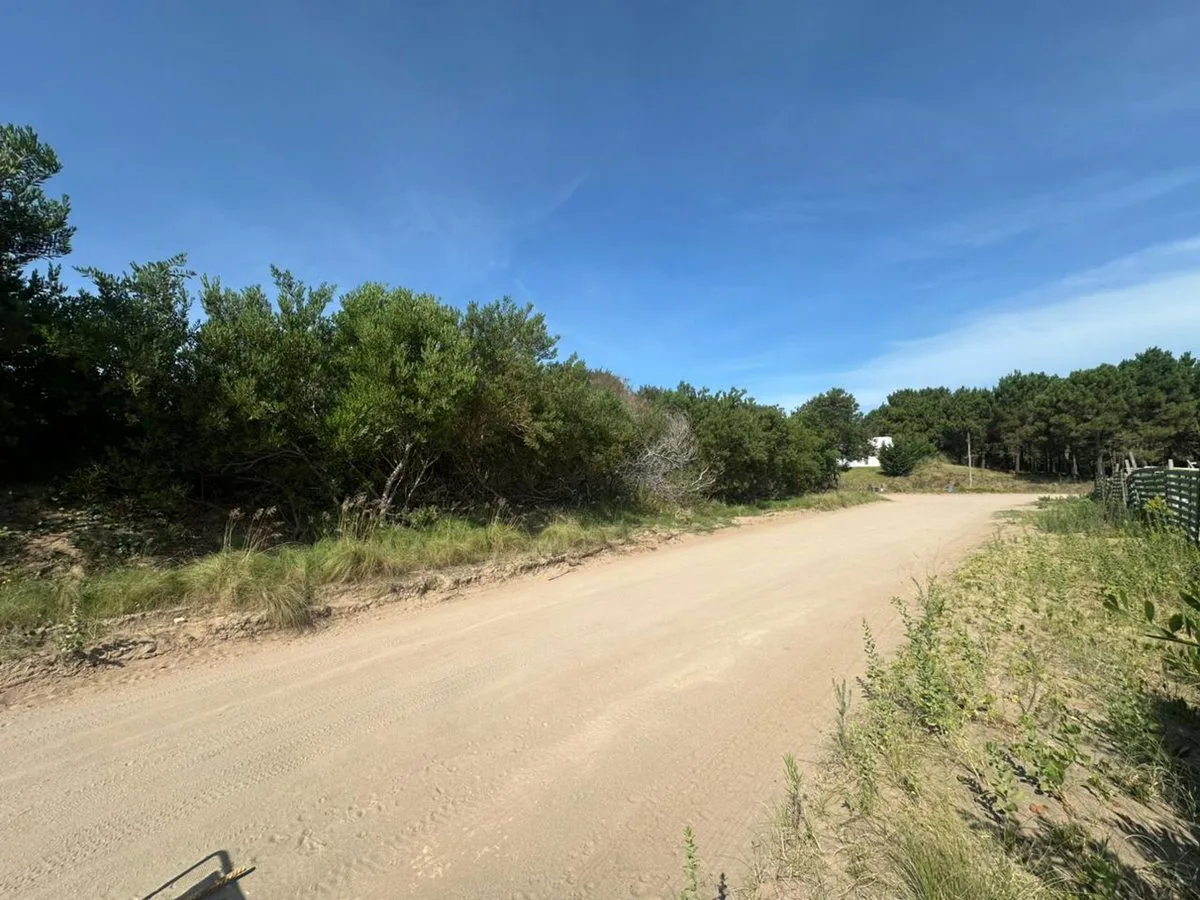 LOTE VENTA COSTA ESMERALDA SENDEROS IV 900 MTS2 foto 2