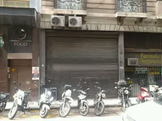 VENTA - LOCAL COMERCIAL - MONSERRAT foto 5