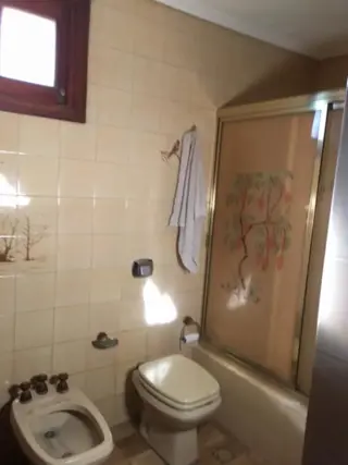 Chalet en zona residencial con pileta!! foto 4