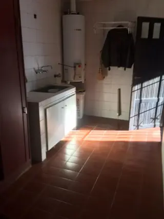 Chalet en zona residencial con pileta!! foto 5