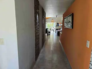BELLA CASA EN VENTA EN VILLA CARLOS PAZ, CON PILETA, Bº Villa del Lago, Residencial foto 2