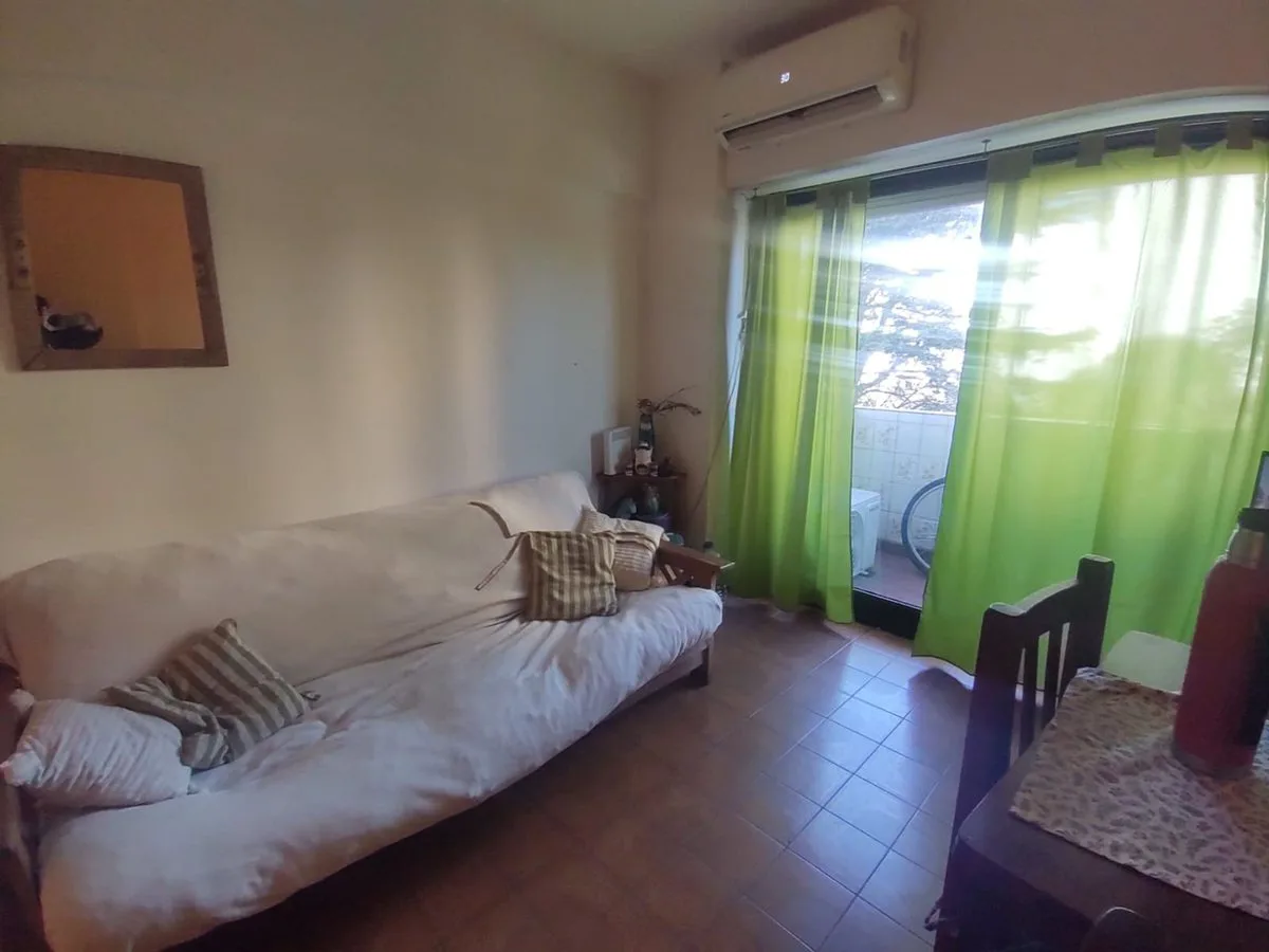 VENTA DTO 2 AMB FLORESTA C/BALCON foto 3