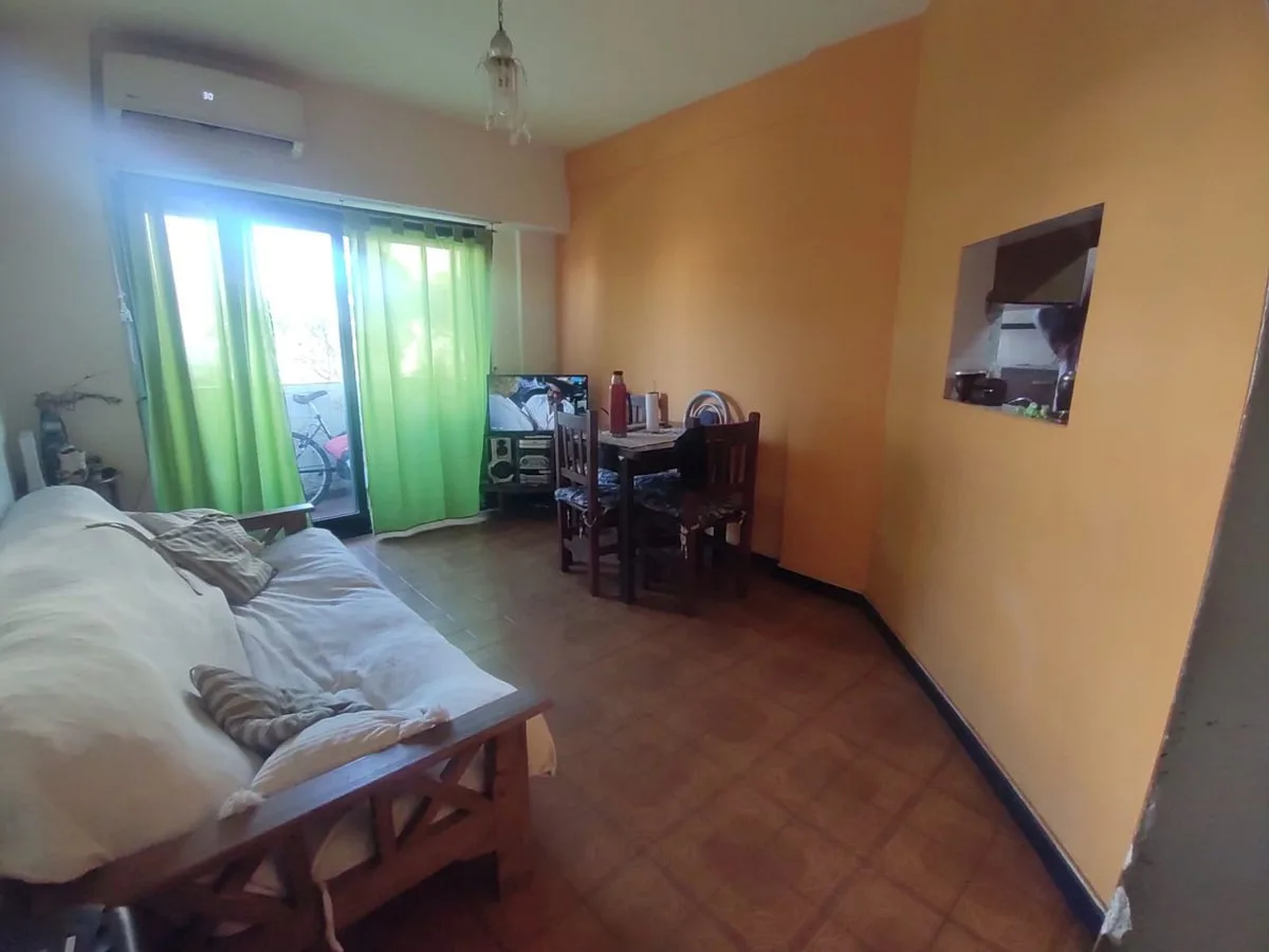 VENTA DTO 2 AMB FLORESTA C/BALCON foto 4