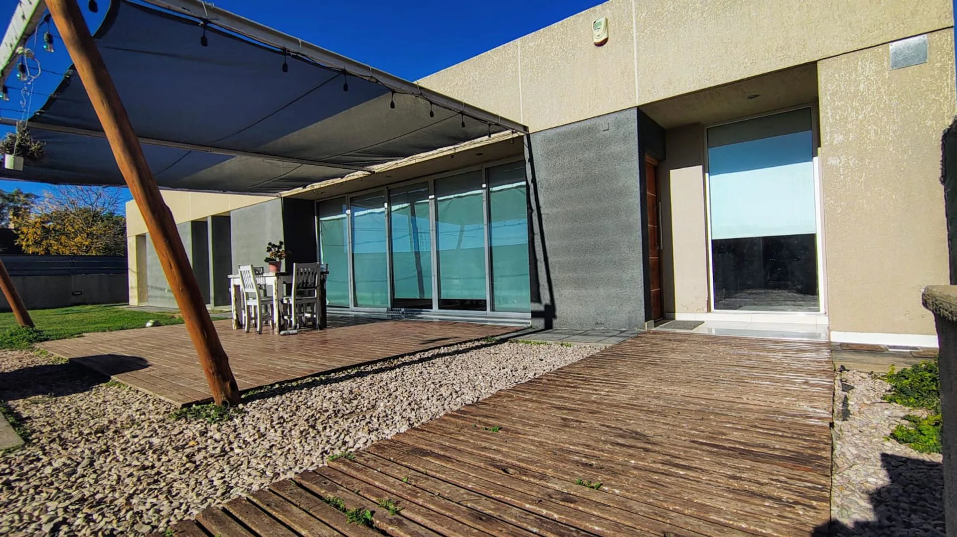 VENTA CASA DE 3 DORMITORIOS BARRIO SAN IGNACIO foto 2