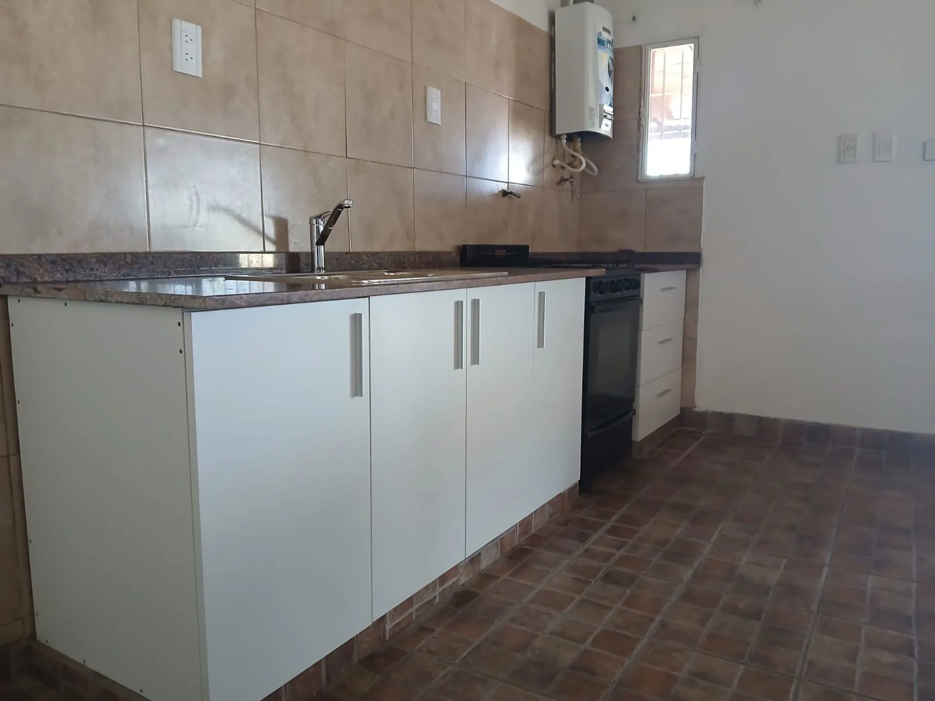 Alquiler Casa Dos Dormitorios Campo Quijano foto 2