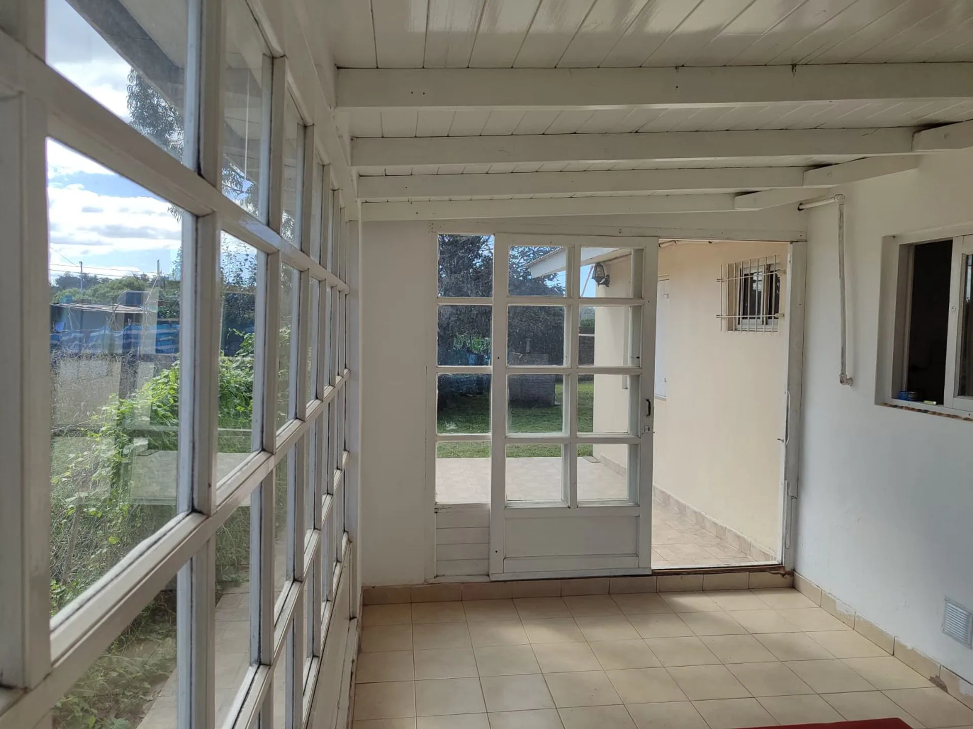 VENTA CASA 3 AMBIENTES CON PARQUE EN SAN JACINTO foto 5