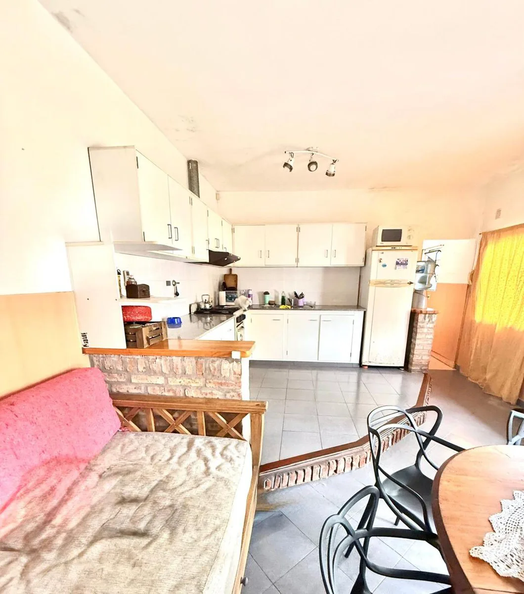 CASA EN VENTA EN BERAZATEGUI  EXCELENTE UBICACIÓN foto 4