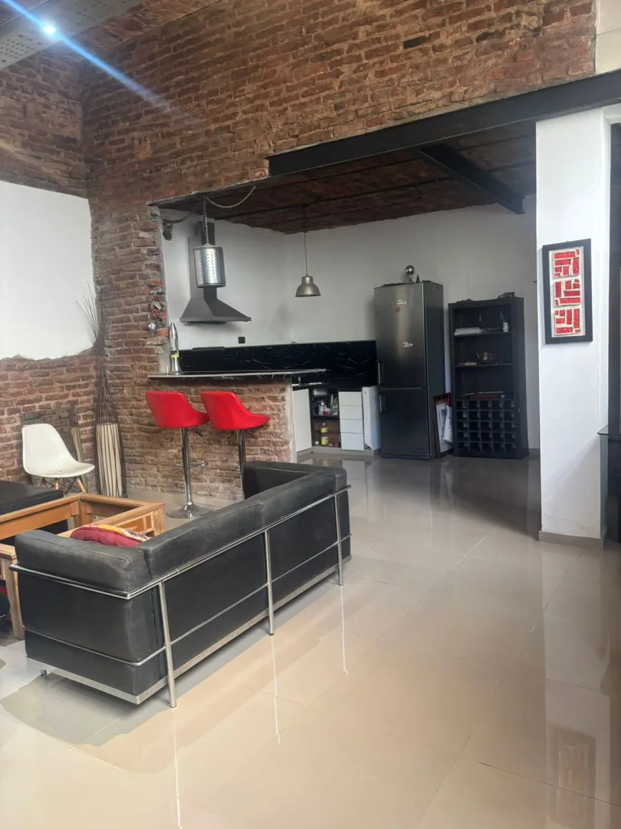 CASA EN PH EN VILLA URQUIZA AL FRENTE CON COCHERA foto 3