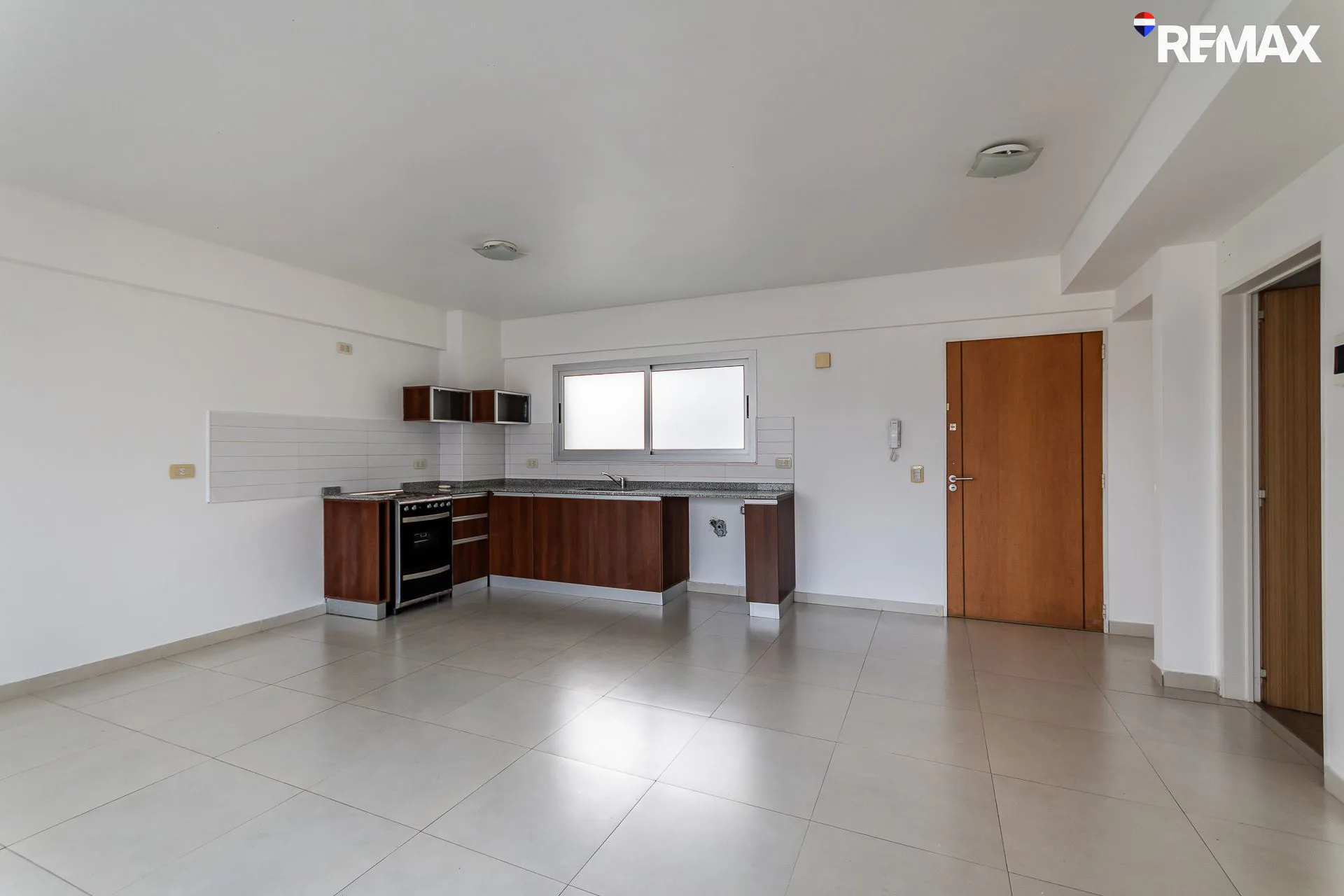 VENTA DEPARTAMENTO 2 AMBIENTES C/ COCHERA-FLORESTA foto 5