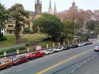 Avda Luis Maria Campos 800 foto 3