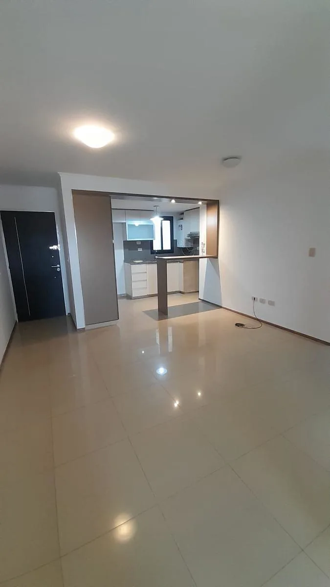 Departamento de 2 dormitorios con baulera y amenities en General Paz foto 4