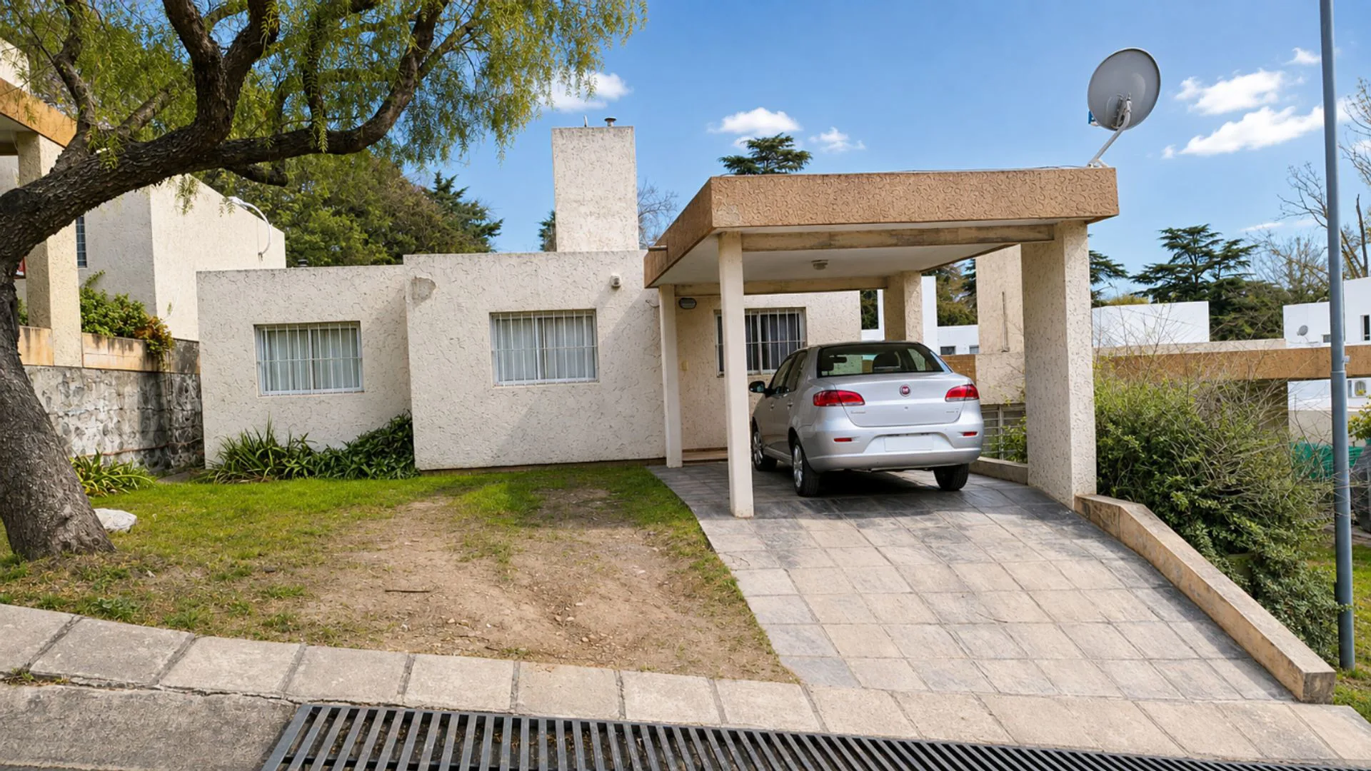 CASA EN VENTA 3 DORMIS APTA CREDITO VILLA ALLENDE foto 2