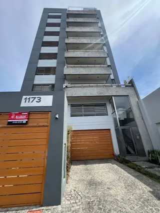 Venta de Cochera en Banfield. foto 1