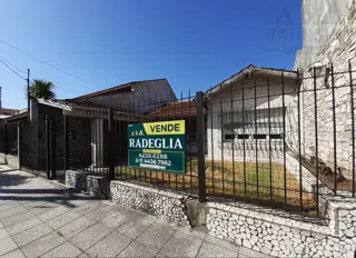 Chalet a 1cuadra de Av Yrigoyen y Av Antártida Argentina foto 1