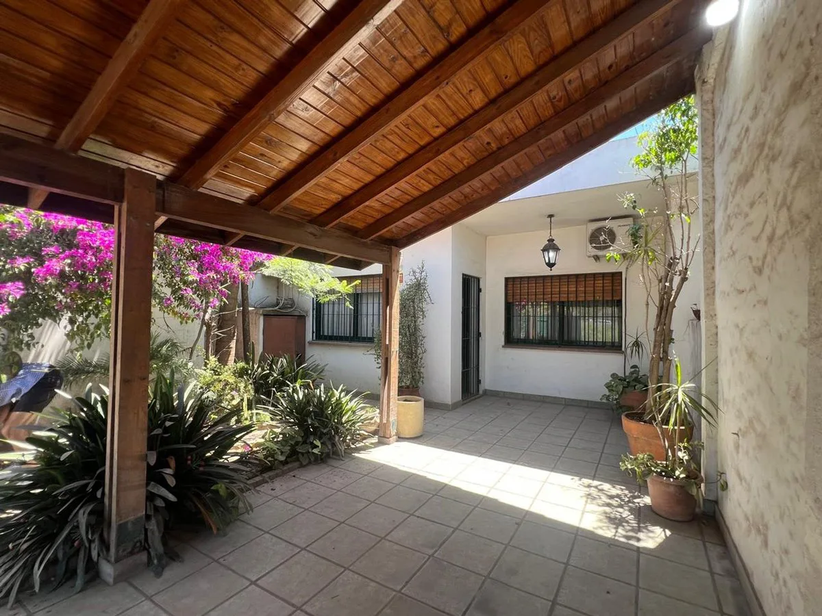 VENTA Casa4amb+Local-Patio Parrilla COCHERA MERLO foto 2