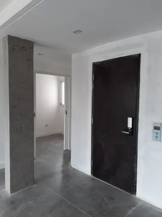 PISO 4 AMB. + ESCRITORIO DE CATEGORÍA CON 2 COCHERAS EN LANUSITA foto 5