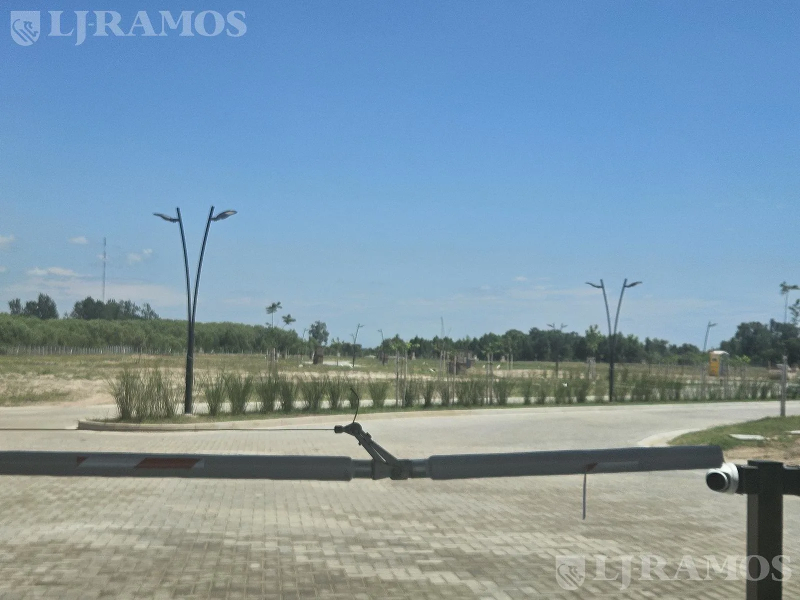 Lote al RÍO de 735 m2 en venta en Bahía Villanueva foto 3