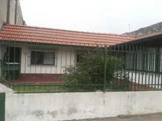VENTA CASA DE CUATRO AMB. foto 1