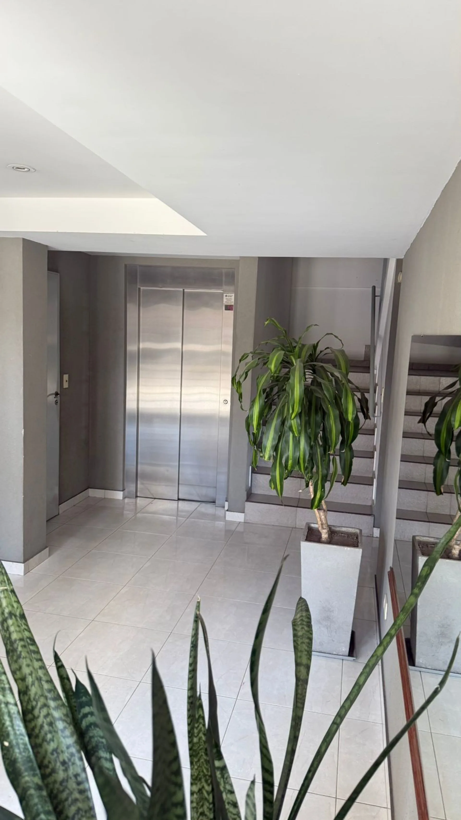 VENTA DEPARTAMENTO 2 AMBIENTES EN MORON foto 2
