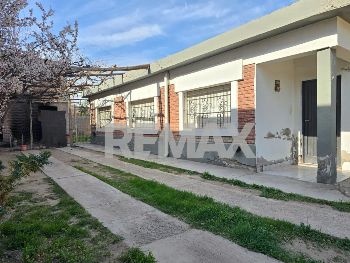 Venta Casa Cipolletti foto 2