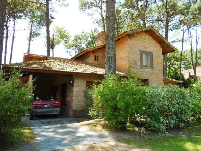 4-bedroom house in Pinamar