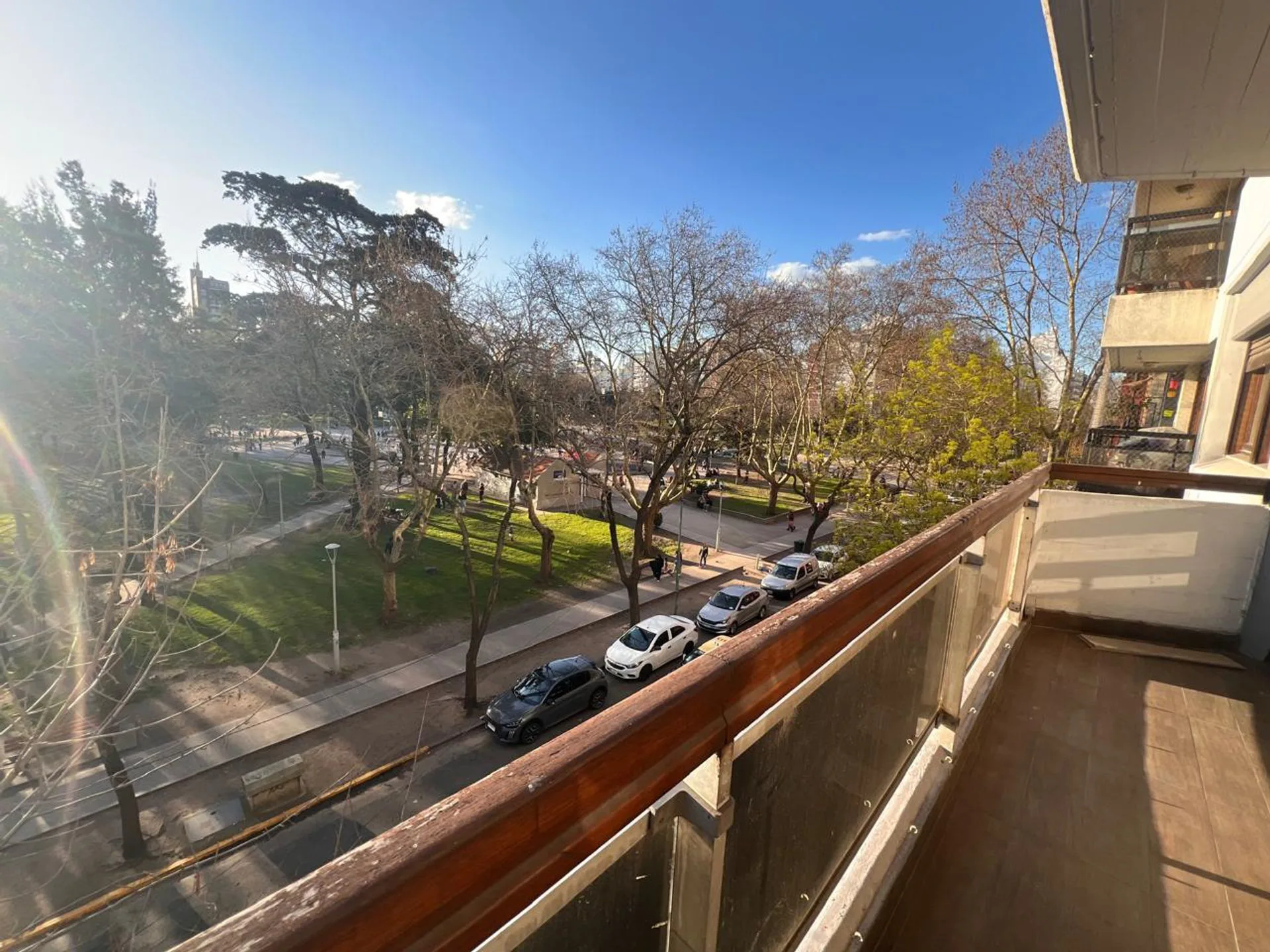 VENTA DEPARTAMENTO 4 AMB BALCON FRENTE PLAZA MITRE foto 4