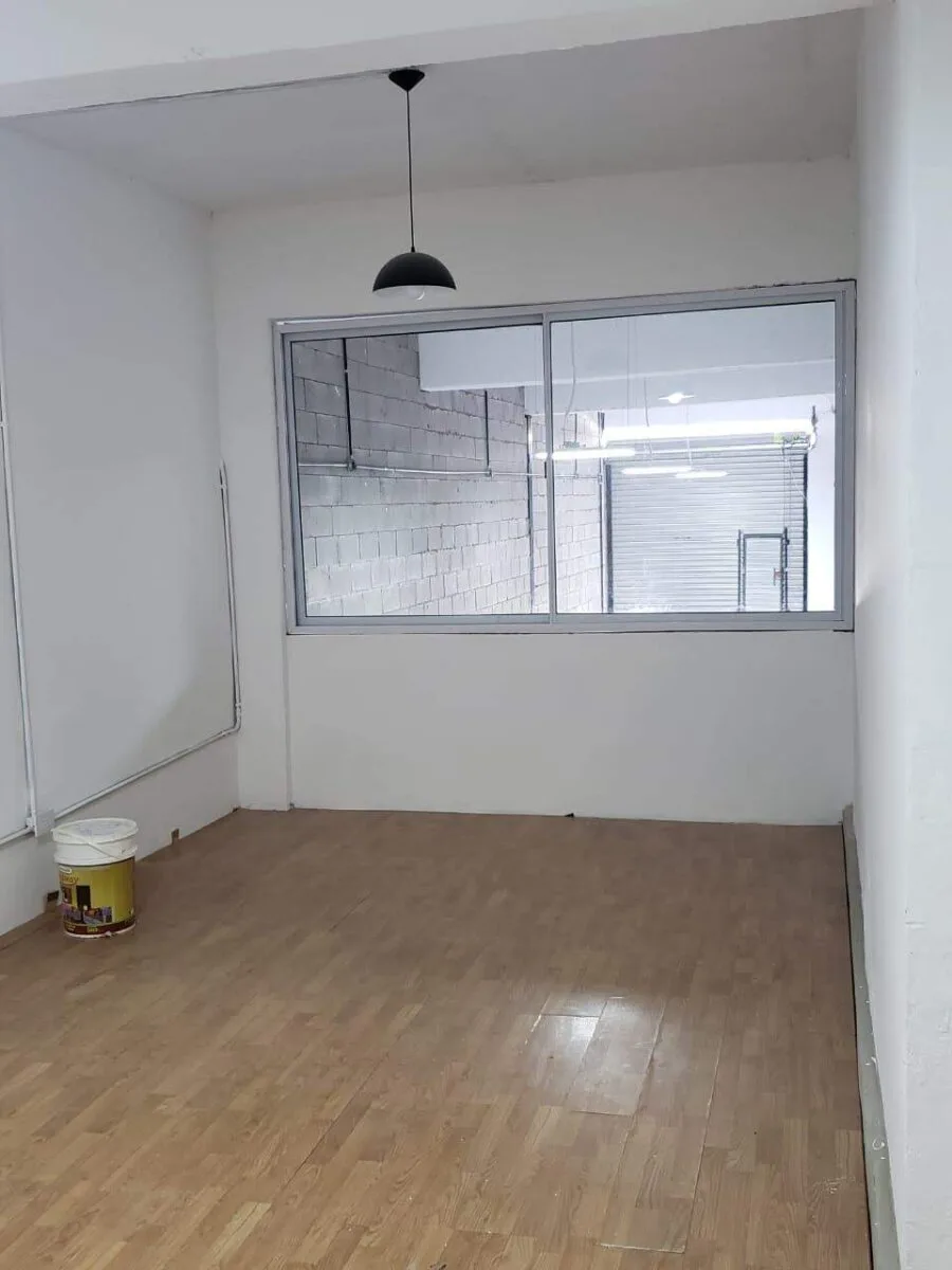 Local PB + Entrepiso + Planta alta - Zona comercial - Flores - 260m² foto 5