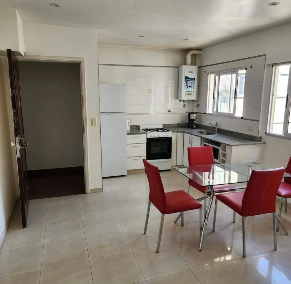 1-bedroom apartment in Palermo – photo 10 of 15