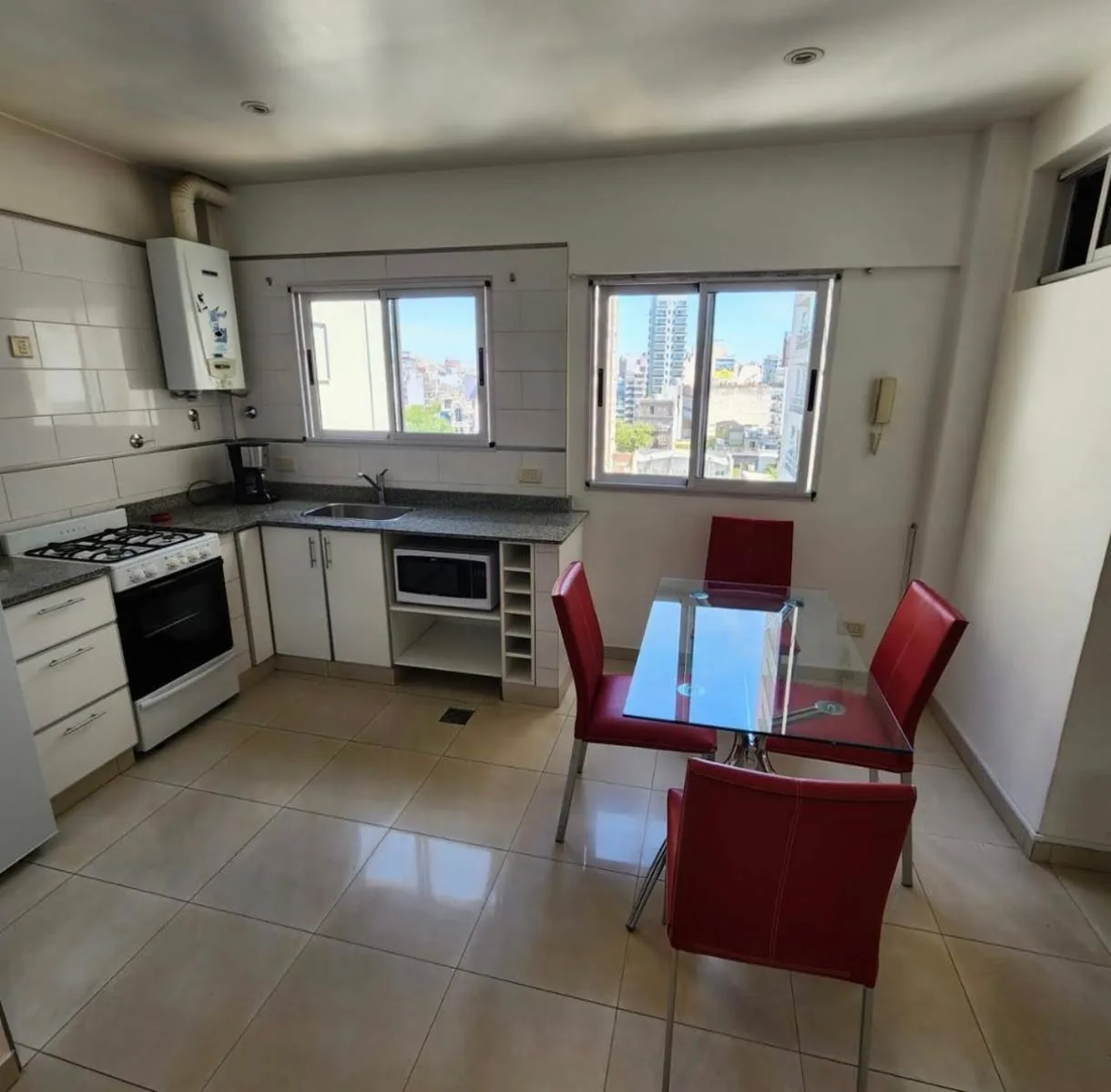 1-bedroom apartment in Palermo – photo 12 of 15