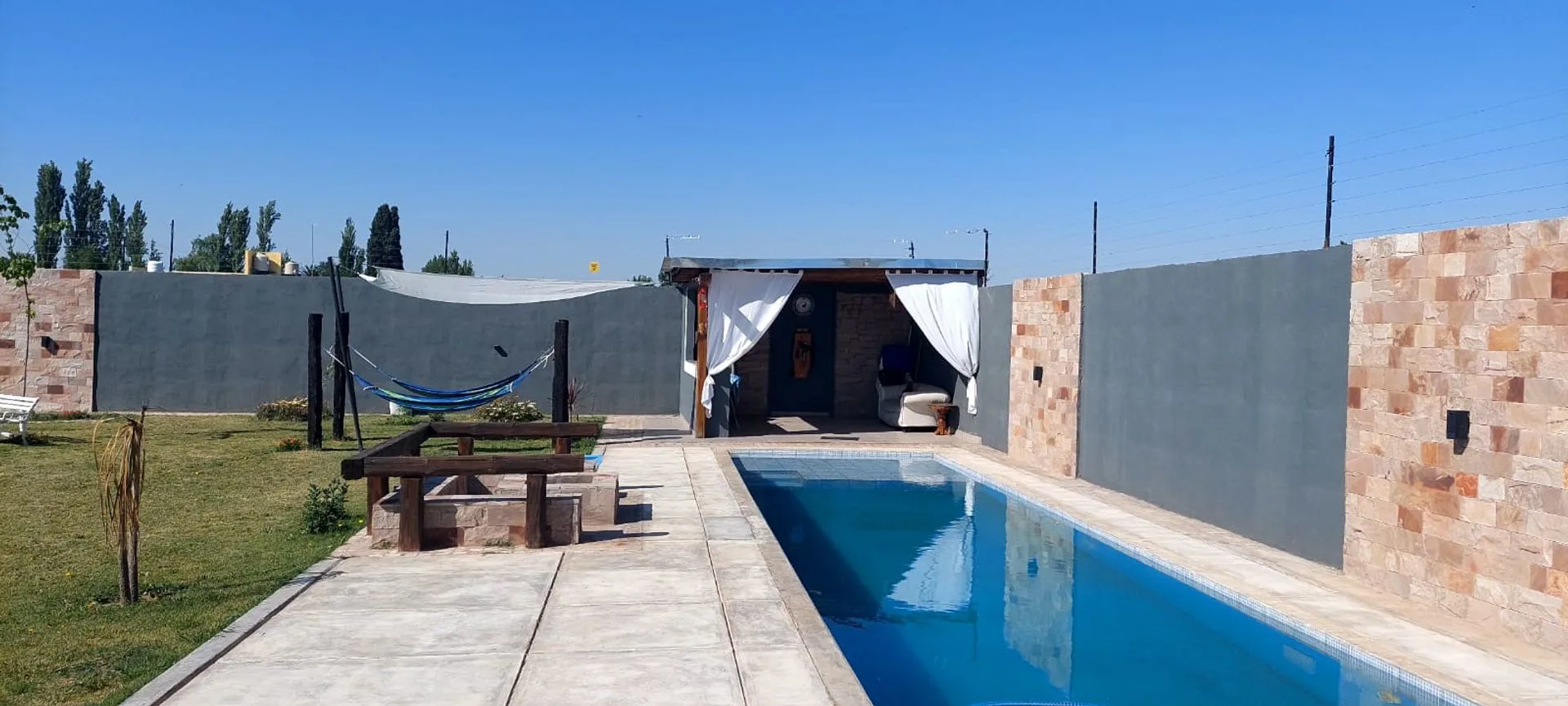 VENTA HERMOSA CASA DE CATEGORIA EN  SAN RAFAEL foto 3