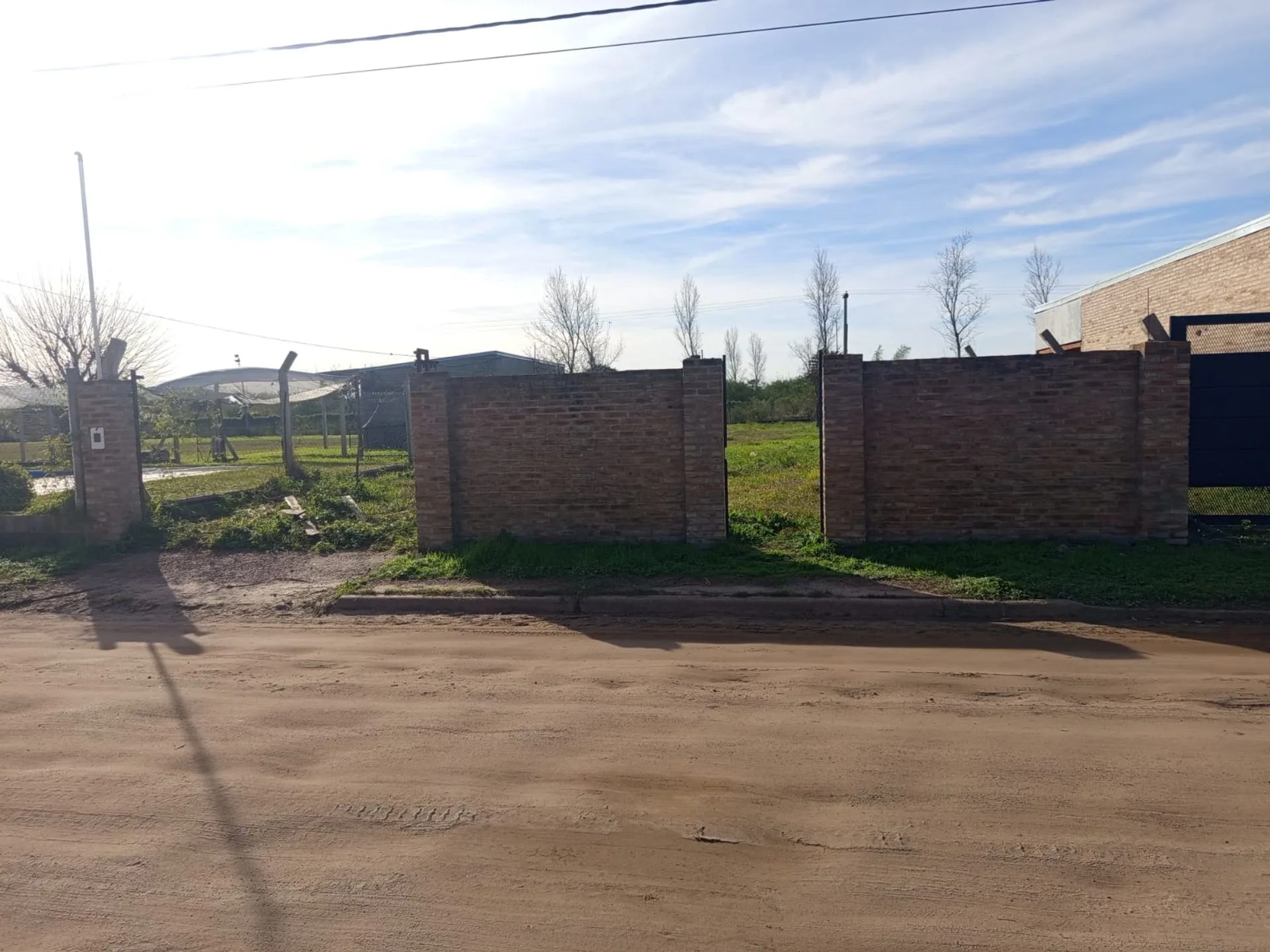 Se vende terreno en Caima foto 2