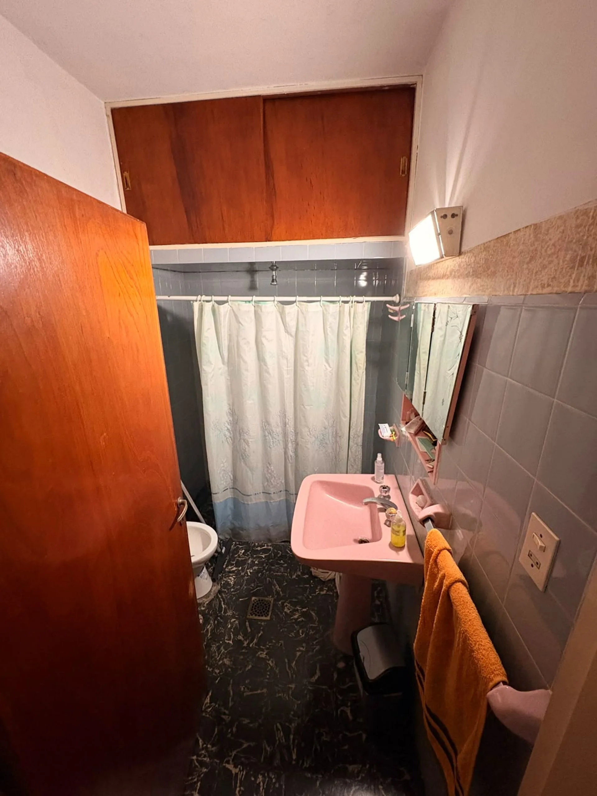 VENTA CASA - 2 HABITACIONES - BARRIO ROCA foto 4
