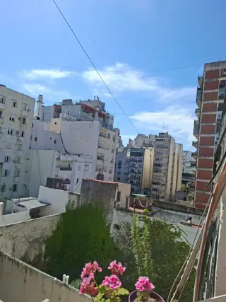 RECOLETA - LARREA 1300 - SEÑORIAL 4 AMB CON DEP. MUY LUMINOSO - 90m2 - U$S190.000 foto 3