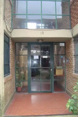 GLEW: DEPTO EN UPCN: EXCEL.EXTADO/LUMINOSO. 1ER PISO.2 DORMIT.C/BALCON Y LAVADERO foto 4