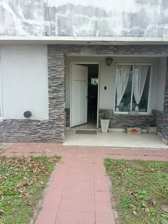 Casa de tres ambientes en 25 de Mayo