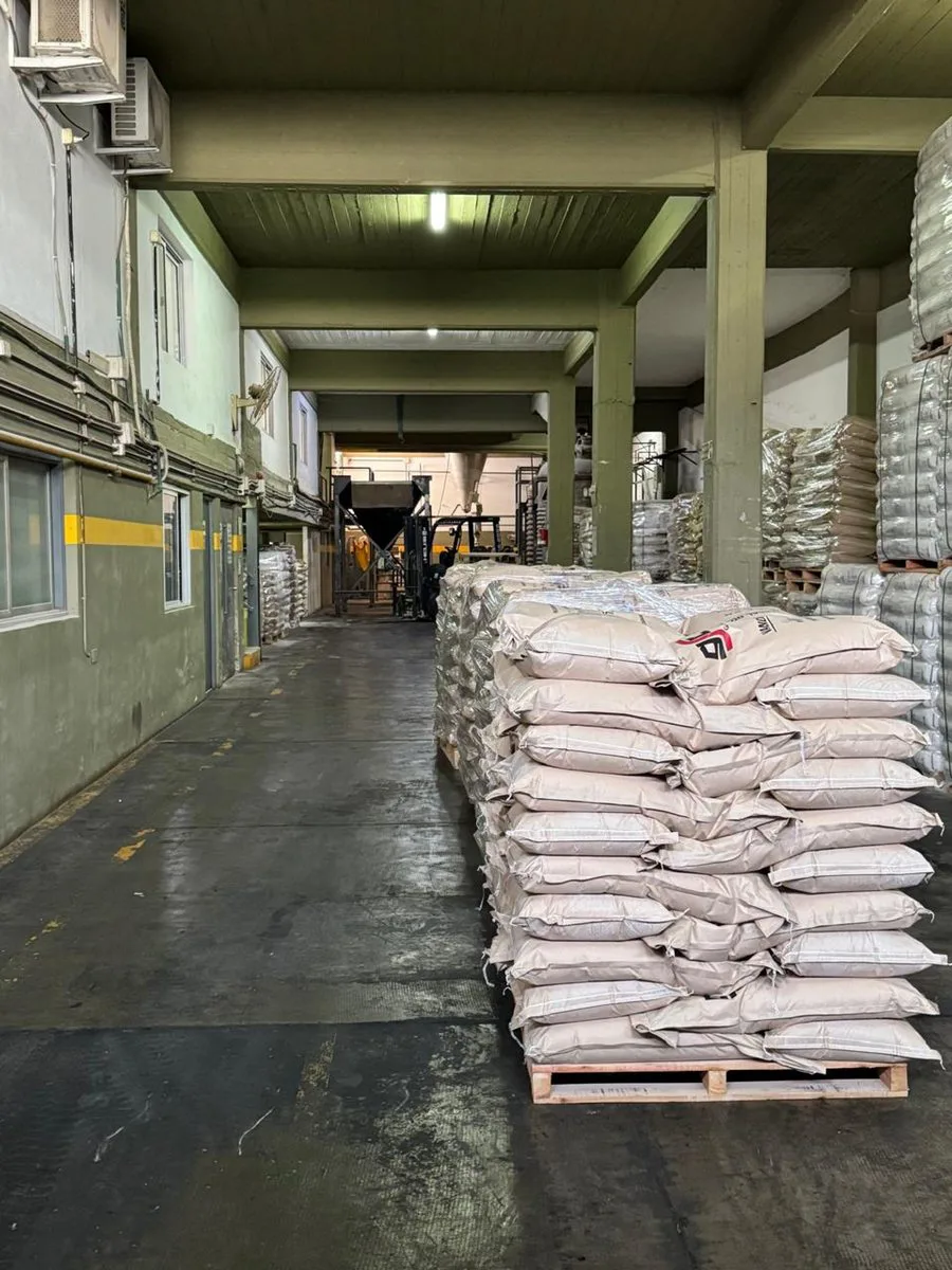 VENTA LOTE PARA DESARROLLO APTO 5 PISOS V. LUGANO foto 4