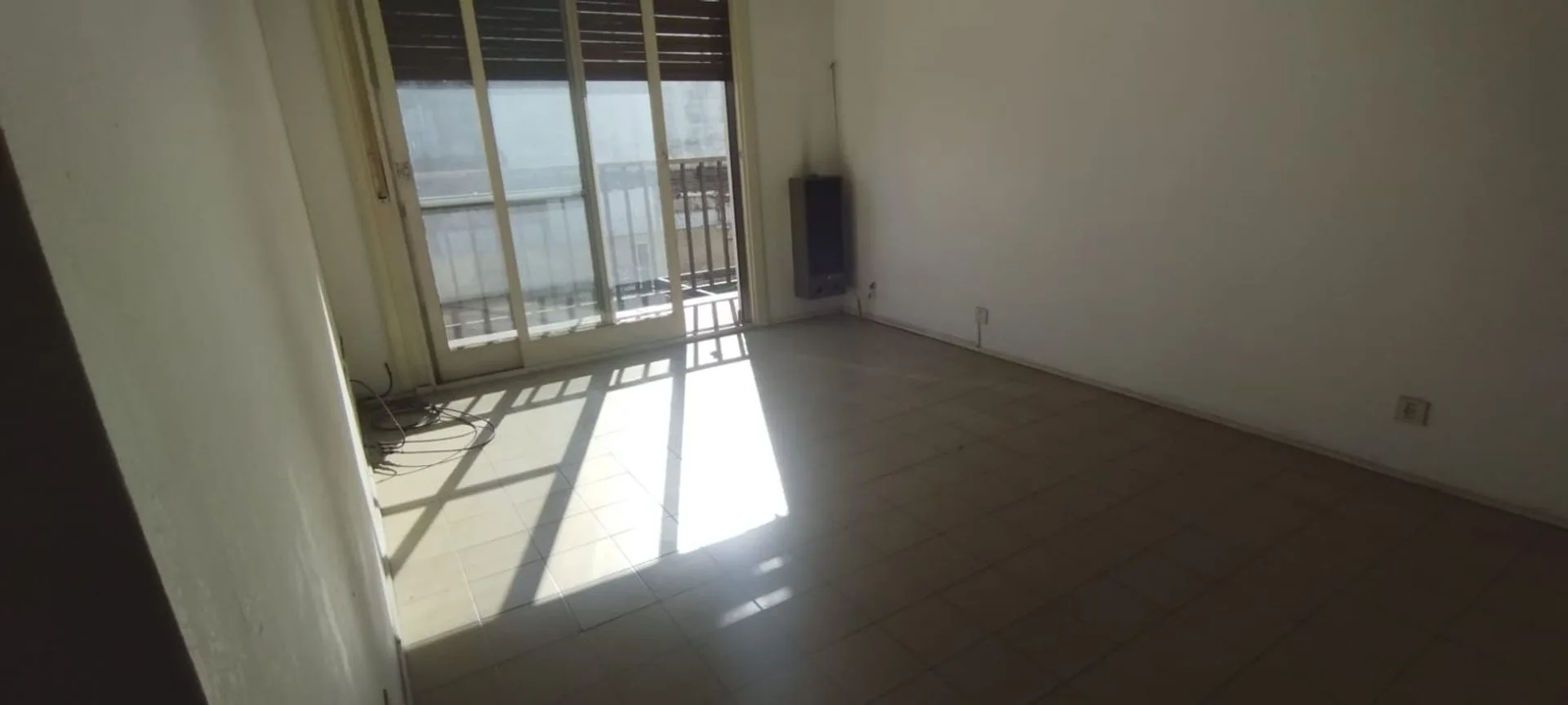 VENTA DE DEPARTAMENTO DE 2 AMBIENTES RAMOS MEJIA foto 5