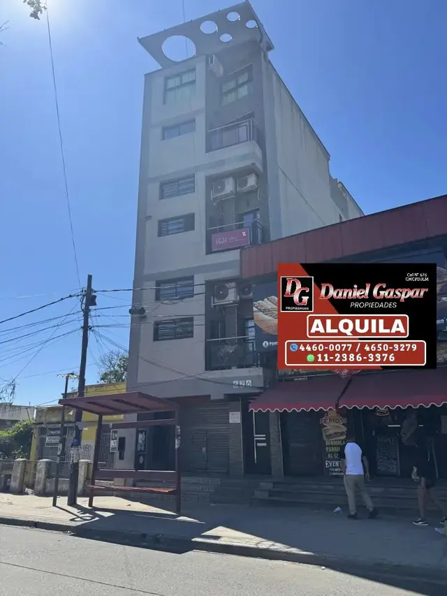 ALQUILER - LOCAL COMERCIAL DE 37 M2 - BERAZATEGUI
