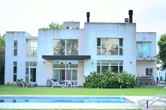 Venta Casa 5 amb. Bº Cerrado Santa Ana Fco.Alvarez