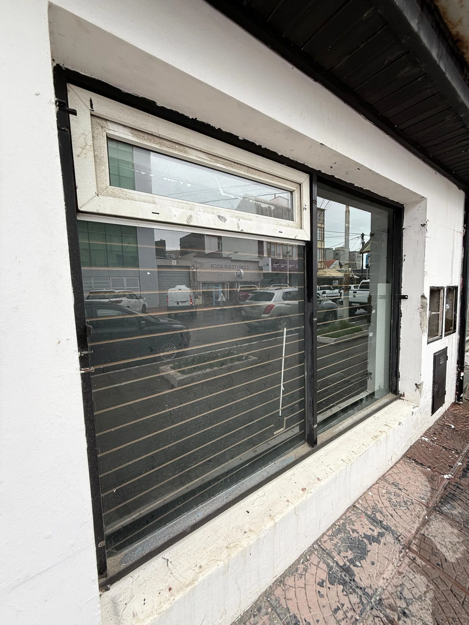 ALQUILER – LOCAL – CENTRO foto 2