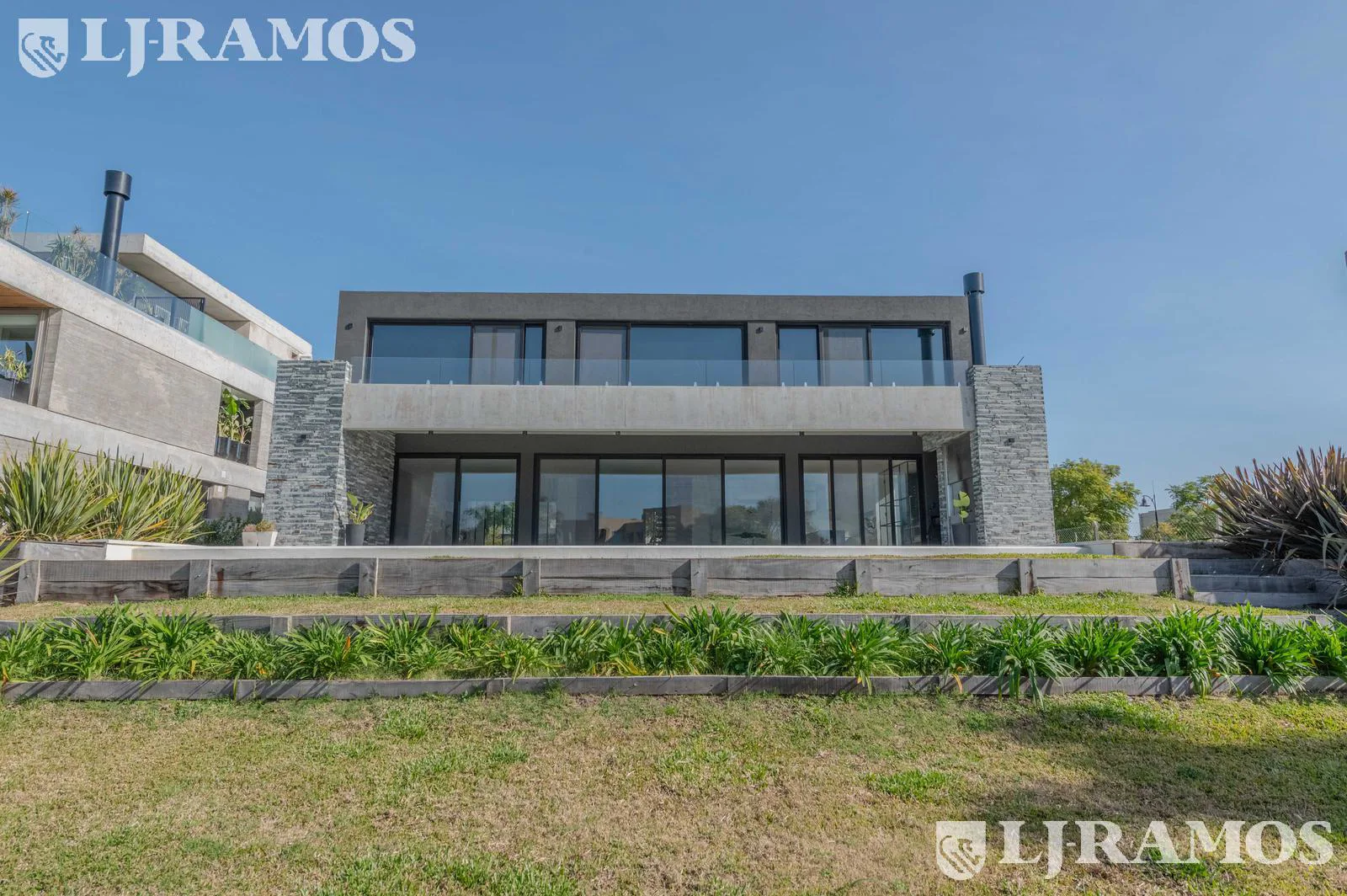 Casa  a estrenar al agua con 4 dormitorios en venta en El Yacht - Nordelta foto 4
