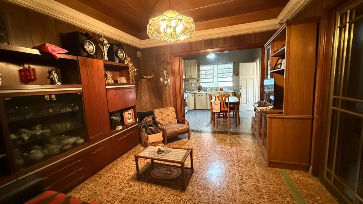 Casa lote propio en venta con cochera Lanús oeste foto 5